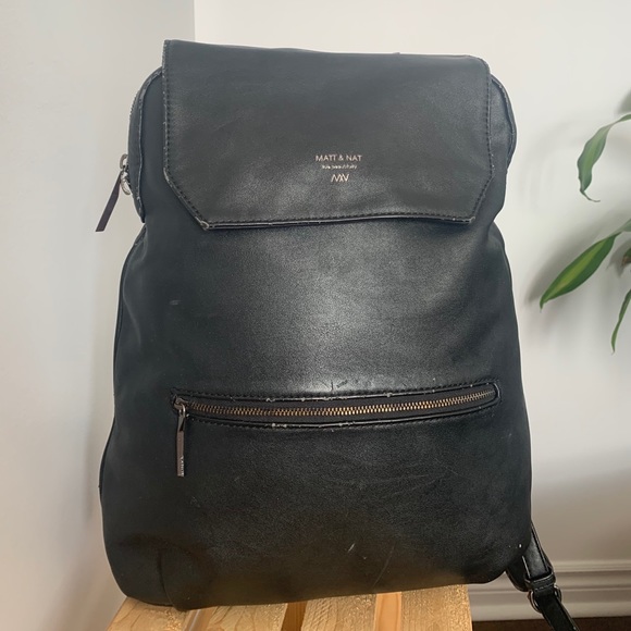 Matt & Nat Backpack - Picture 1 of 4